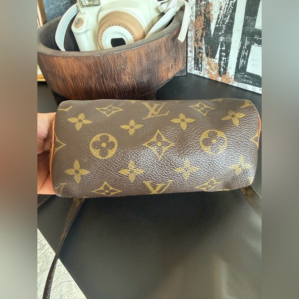 Authentic Louis Vuitton Mini Speedy HL - Picture 5 of 11